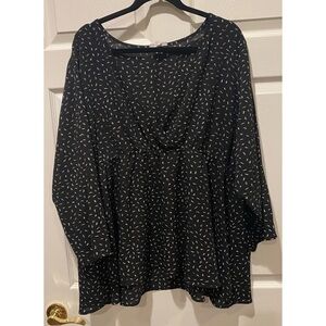 Plus Size Top​​​​​​​​​​​